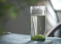 中國茶葉的三大類： 綠茶、紅茶、烏龍茶